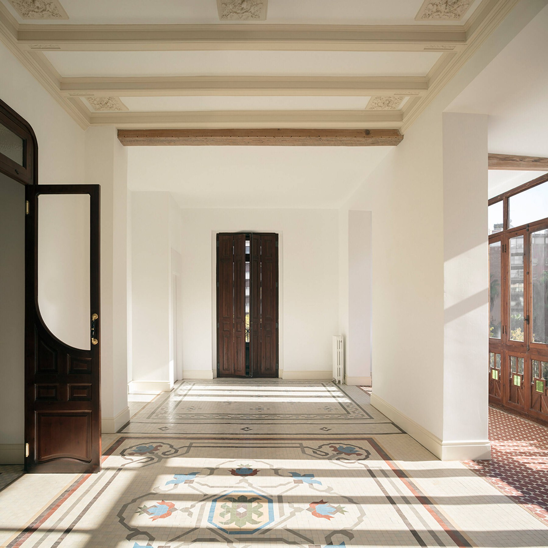 Casa con suelos de cerámica Nolla