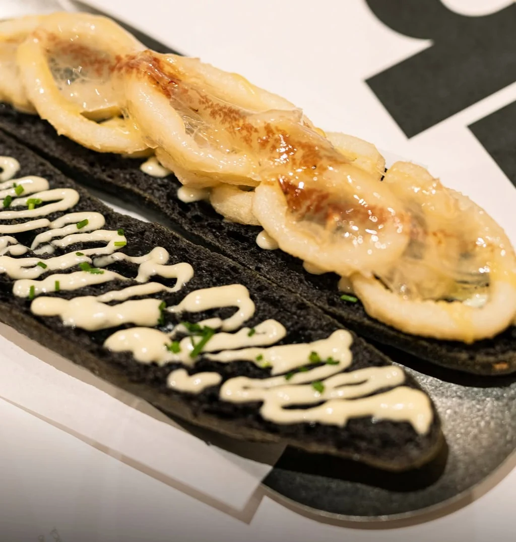Calamares en pan de tinta