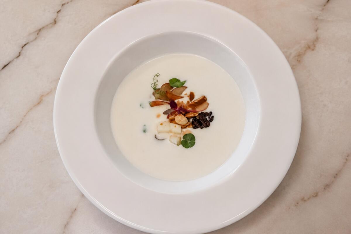 Ajoblanco de almendras de Amorío