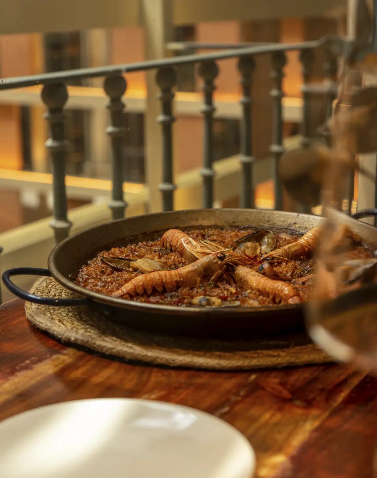 Arroz de Casa Cuna junto a la galería